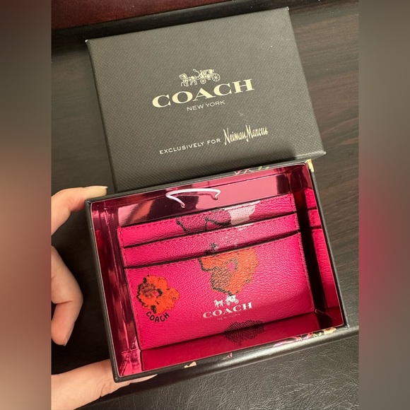 Coach - Pink Primrose Leather Card Holder - Picture 3 of 4